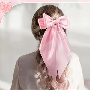 Elegant Pink Hair Bow